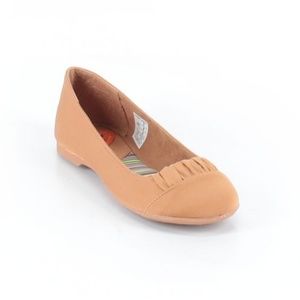 NWOT-Rocket Dog Flats